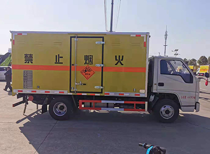 义乌爆破器材运输车